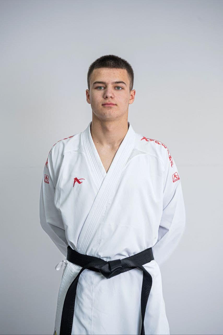 Тренер Німіжан Станілсав